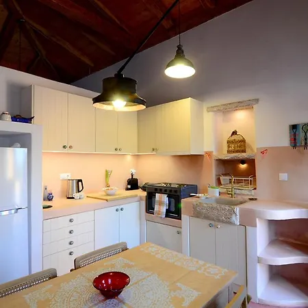 Rodamia Traditional Apartment *